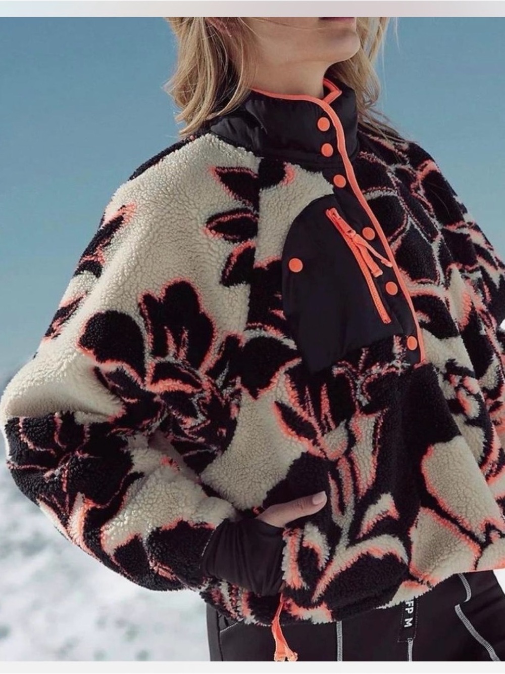 Free People Rocky Ridge Hit The Slopes Fleece Pullover in Magnolia Floral (L)